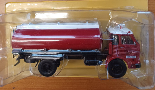 Pegaso comet 1095 bombero - 1:43,